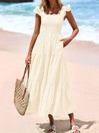 Vestido Midi Bordado Rey Estilo Playero para Verano con Tirantes y Detalle Calado