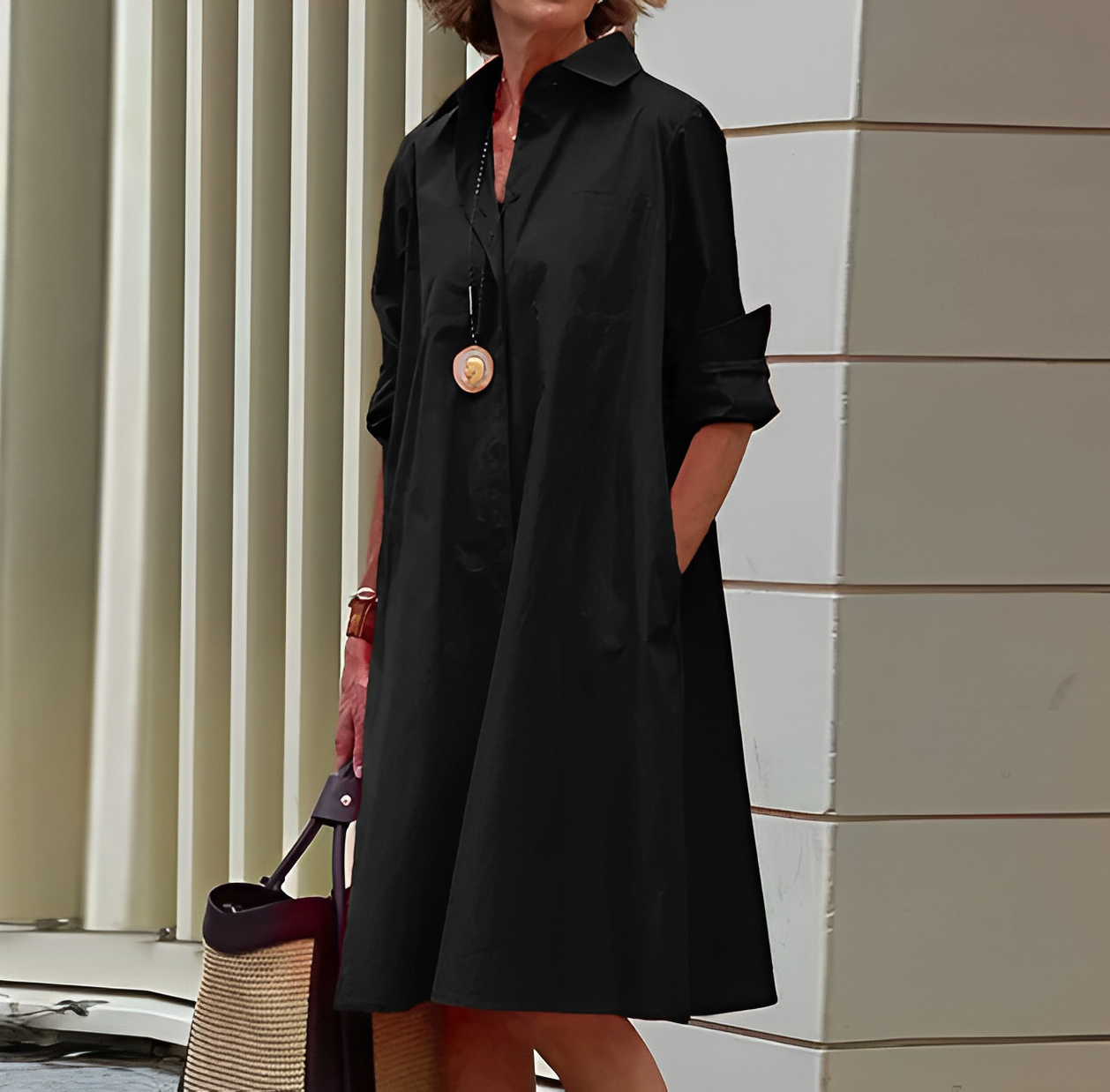 Vestido Camisero Midi de Corte Holgado con Bolsillos