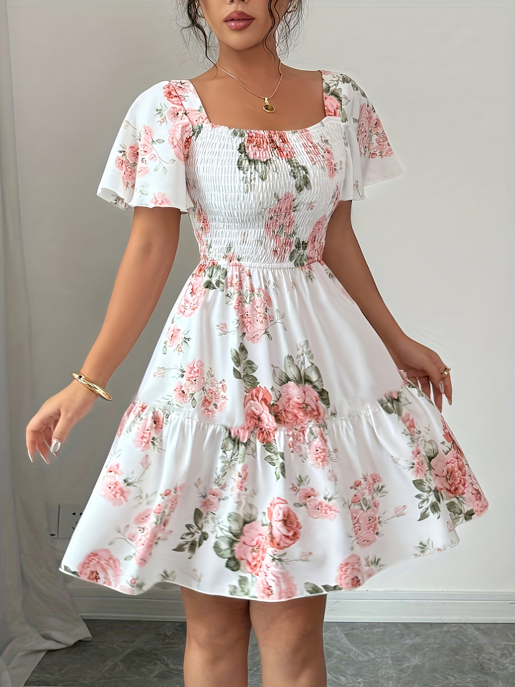 Vestido Corto de Vacaciones de Verano con Estampado Floral y Cintura Ajustada