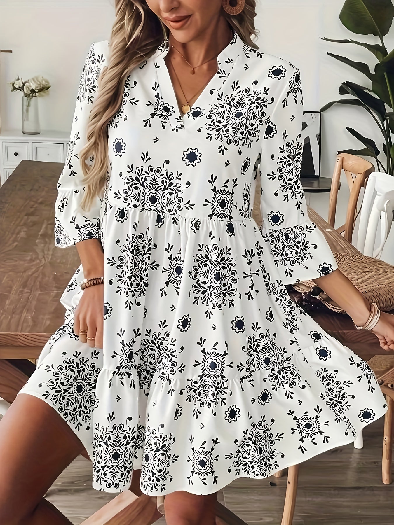 Vestido Corto Estampado Floral Blanco Estilo Boho Casual para Verano con Manga 3/4 y Corte Suelto
