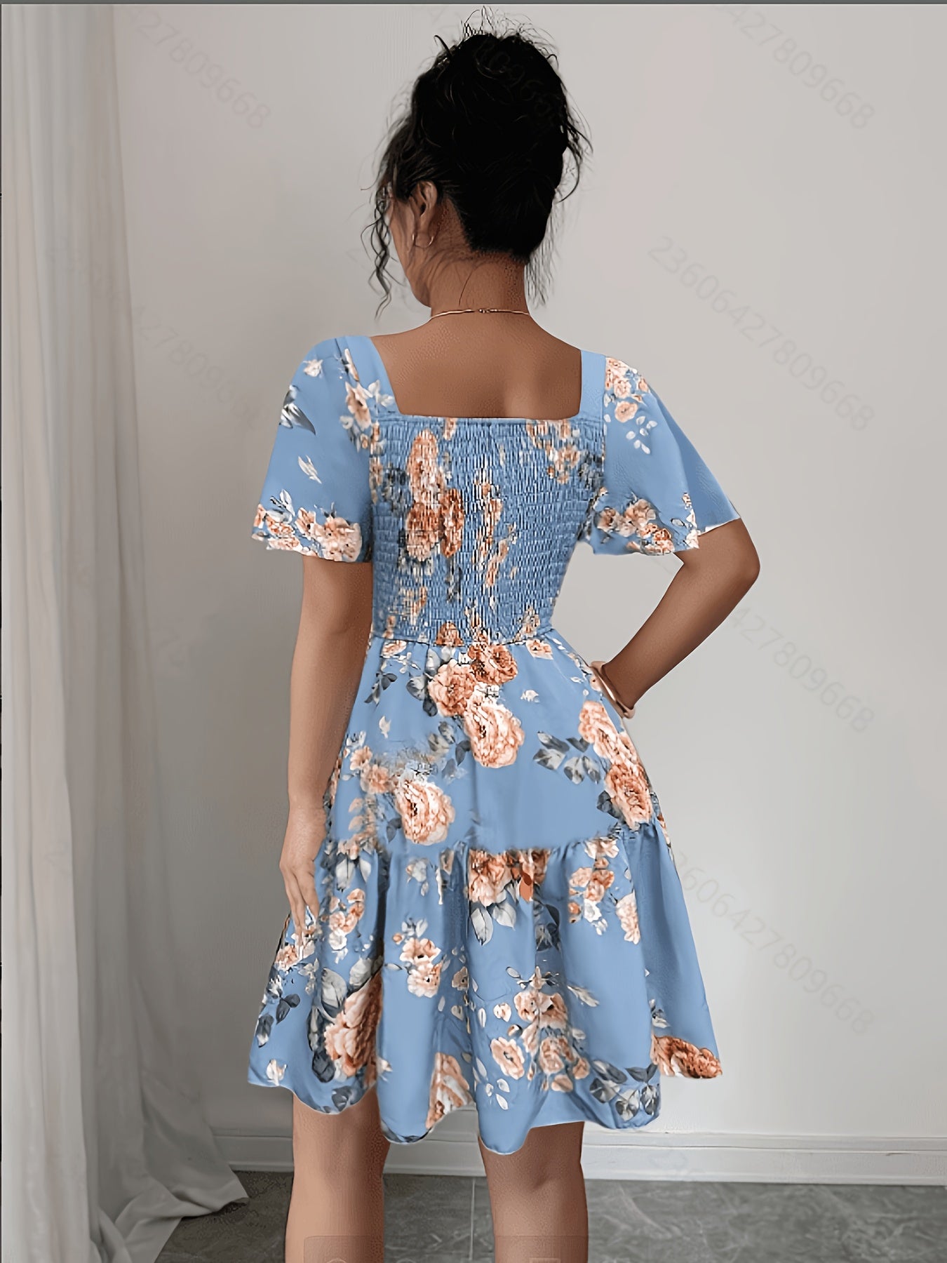 Vestido Corto de Vacaciones de Verano con Estampado Floral y Cintura Ajustada