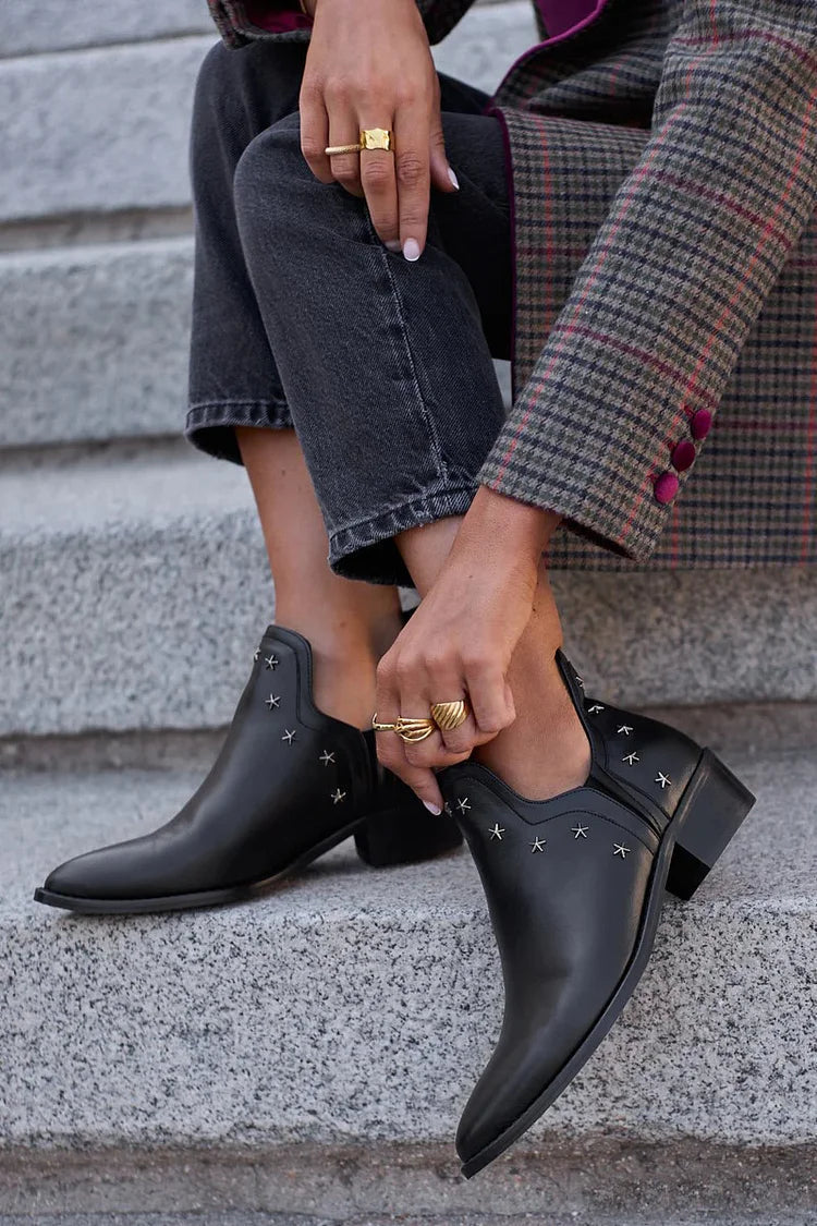 Women's Leather Ankle Boots Star Detail Block Heel Pointed Toe Western Style Casual Autumn Winter