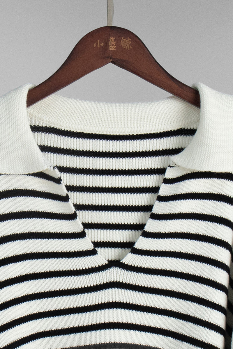 Drune | Cozy striped knitted turtleneck sweater