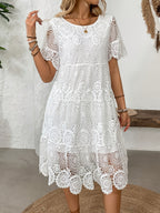 Vestido Midi de Encaje Blanco Estilo Playero para Verano con Crochet Calado y Manga Corta