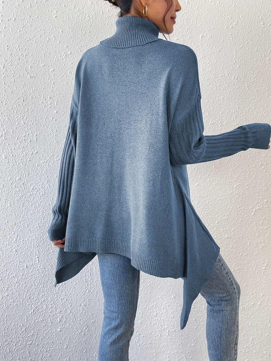 Auralyn™ | Jersey de cuello alto asimétrico y acogedor