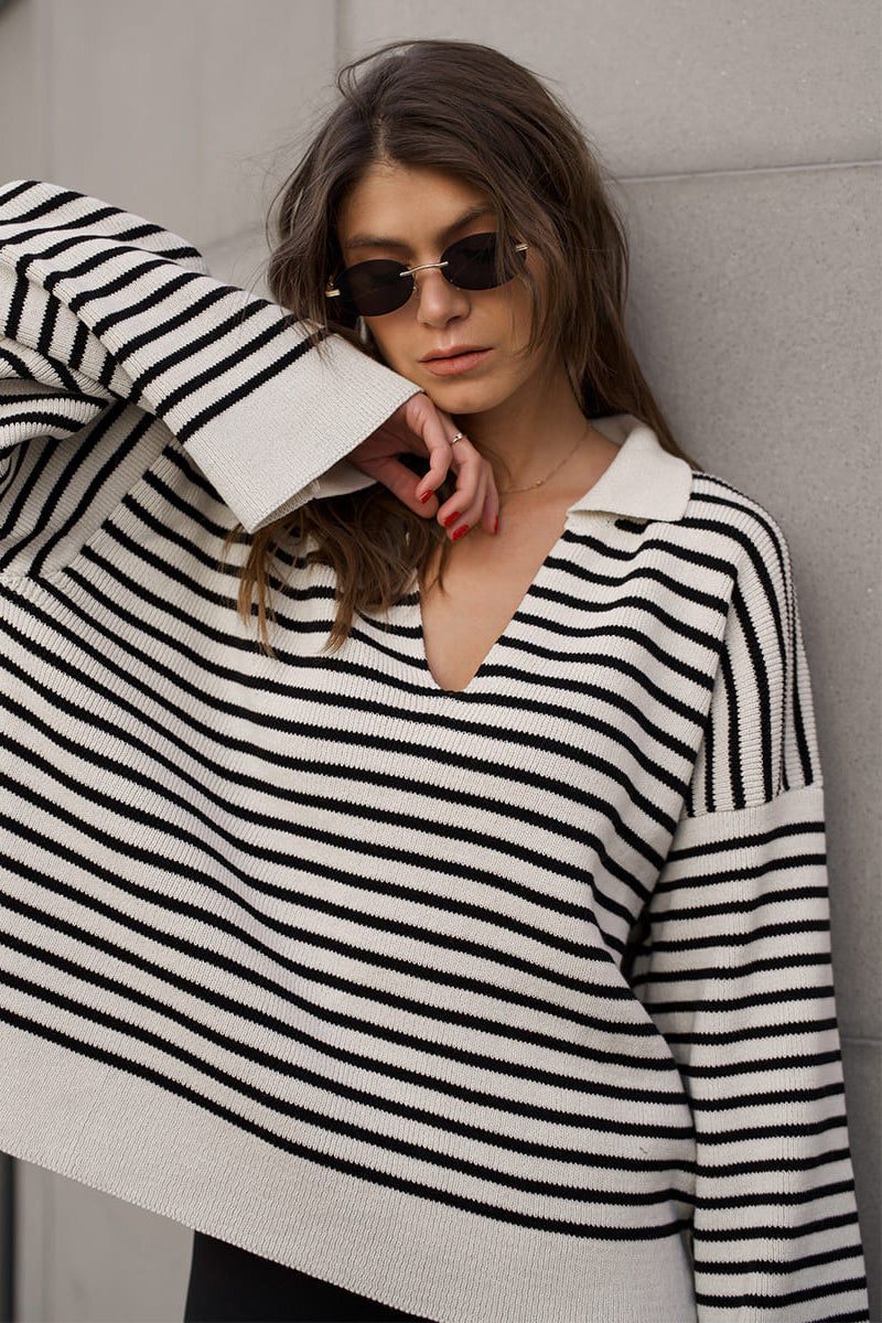 Drune | Cozy striped knitted turtleneck sweater
