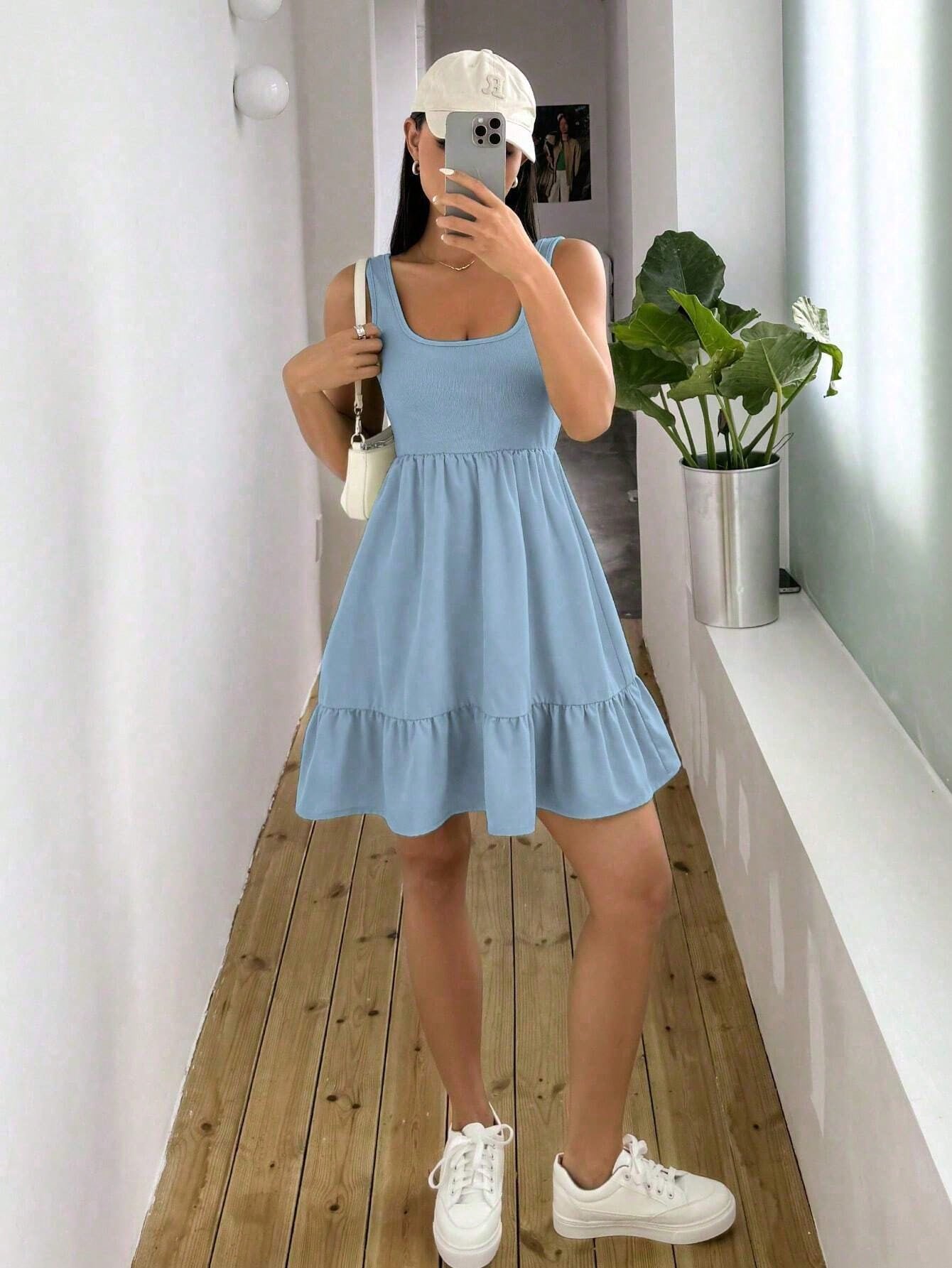 Vestido Corto Casual Sin Mangas Vino Corte Babydoll con Volante Ligero para Mujer