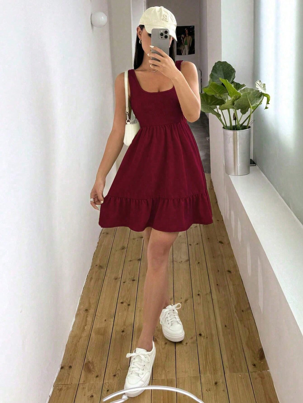 Vestido Corto Casual Sin Mangas Vino Corte Babydoll con Volante Ligero para Mujer