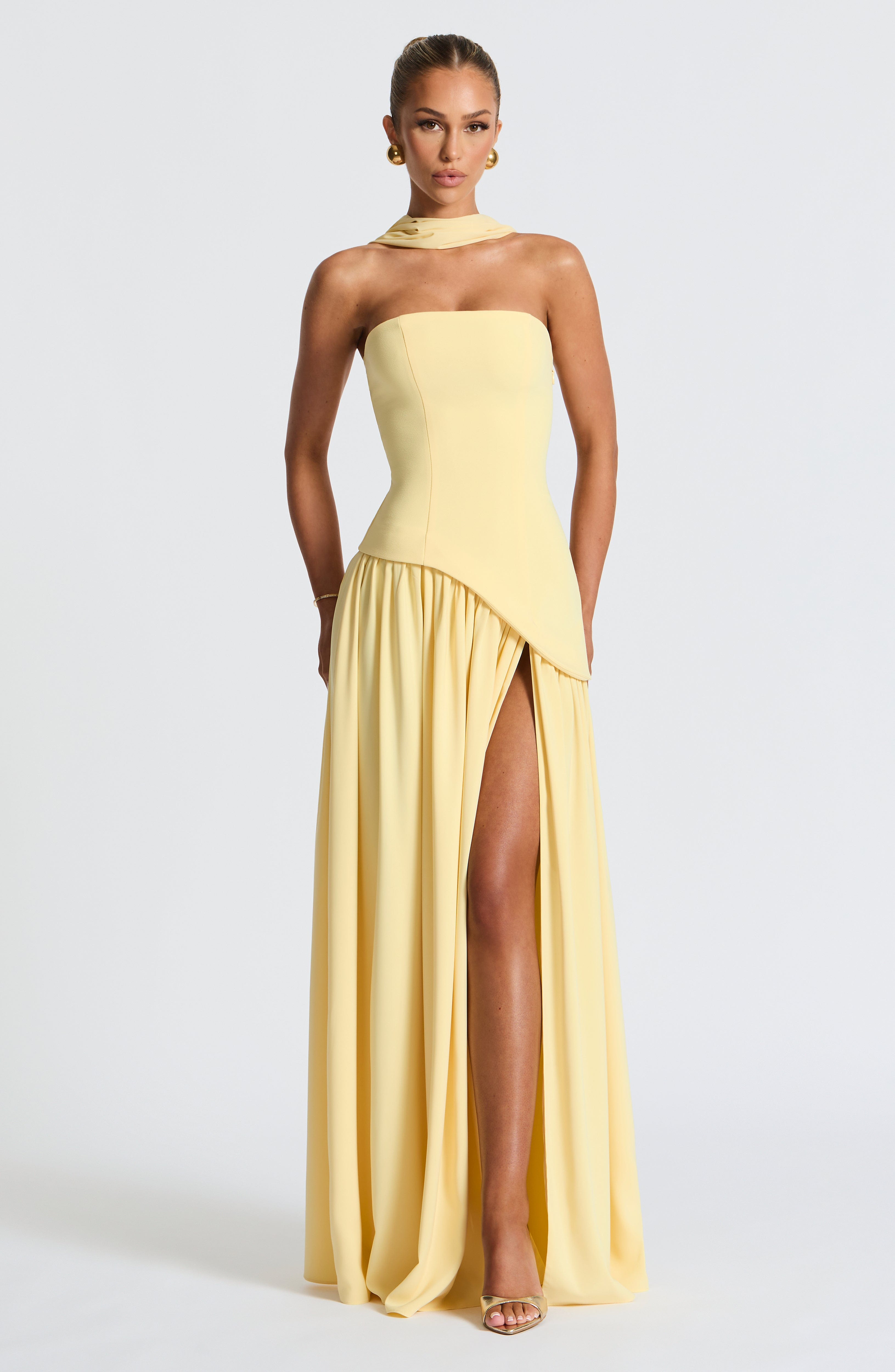 Vestido Femenino Largo Elegante con Abertura para Fiesta