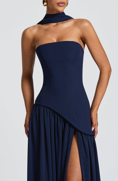 Vestido Femenino Largo Elegante con Abertura para Fiesta